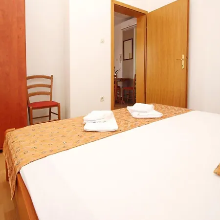 Limun Zarok 3* Baska (Krk)