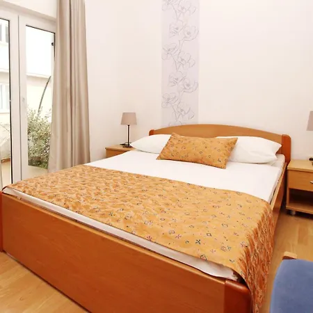 Limun Zarok 3* Baska (Krk)