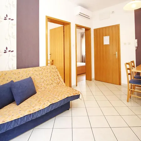 Limun Zarok 3* Baska (Krk)