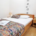 Gostinjska kuća Limun Zarok 4*