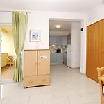 Limun Zarok Gostinjska kuća Baska (Krk)