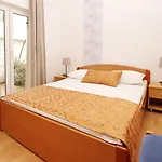 Limun Zarok 4* Baska (Krk)