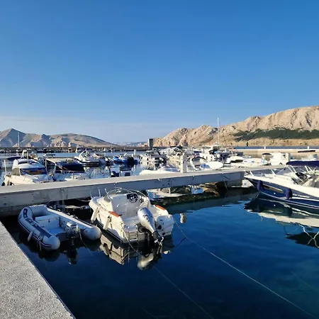 בית הארחה Limun Zarok באסקה